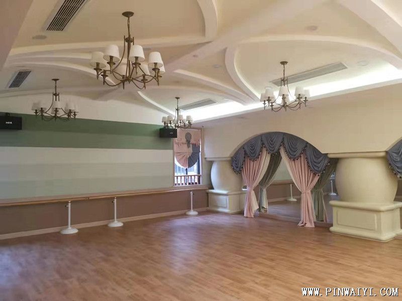 内部环境.jpg 内部环境.jpg