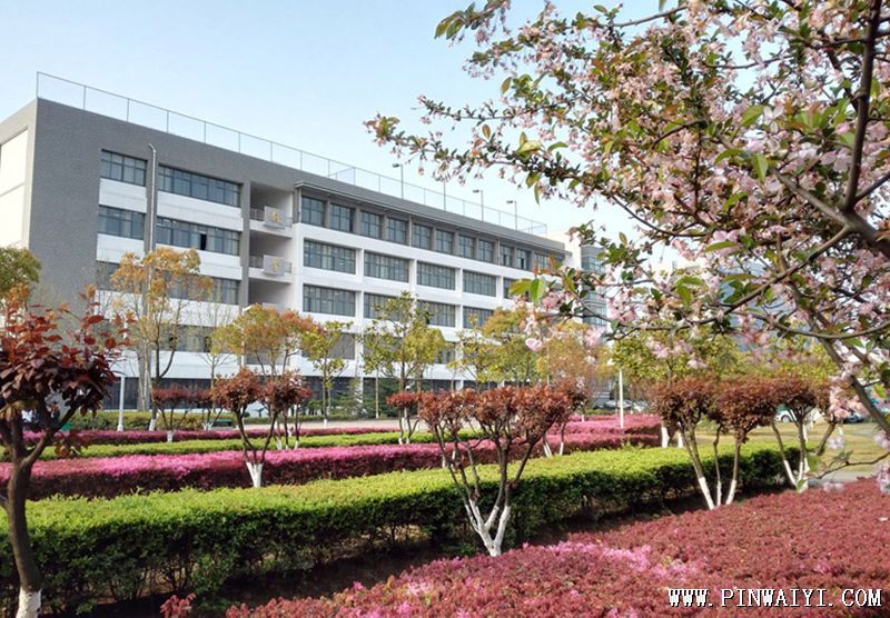 教学楼.png 教学楼.png